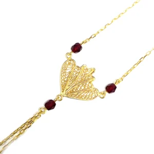 Main de Sarah Coquille Filigranée